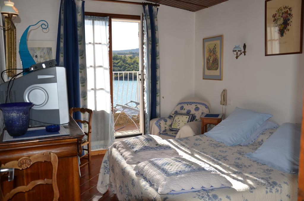Auberge Du Lac Bauduen Habitación foto