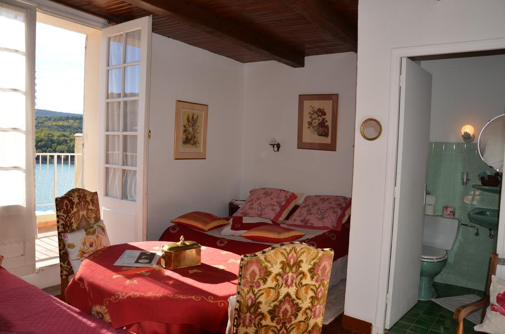 Auberge Du Lac Bauduen Habitación foto